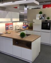 Möbel ROLLER Wismar Bild 2