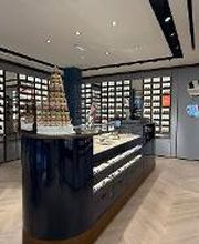 Solaris - Cannes image 6