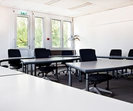 WISS Schulen für Wirtschaft Informatik Immobilien Bild 6