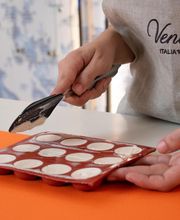 Laboratorio Venchi Cioccolato e Gelato, Firenze Ponte Santa Trinita immagine 5