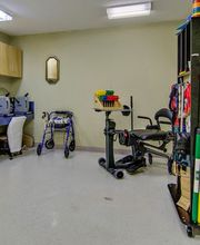Quaker Hill Rehabilitation & Skilled Nursing image 4