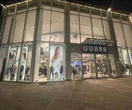 GUESS immagine 2
