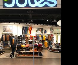 Photo de l'intérieur du magasin Jules Vannes