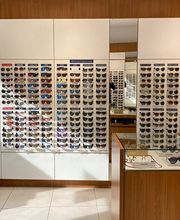 Opticien Visilab Lausanne - Place de la Palud Bild 2