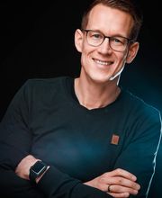 portraitSq