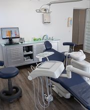 White - Montreux Sàrl Bild 1