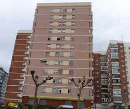 LIMPIEZA-DE-FACHADA-Y-APLICACION-DE-PINTURA-EN-C-LA-PAZ-BARAKALDO.jpg