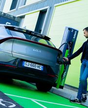 e-Totem Charging Station image 1