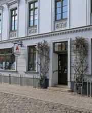 Aussenansicht der Adler-Apotheke