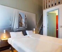B&B HOTEL Chartres Le Forum image 4