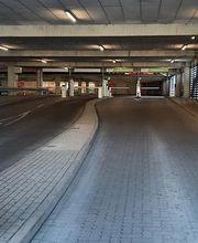 Parkplatz Rathaus Center Dietzenbach APCOA Bild 2