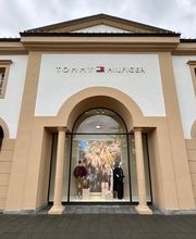 Tommy Hilfiger Outlet immagine 1