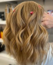 Fantastic Sams Cut & Color image 18