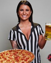 Hotshots Sports Bar and Grill Brunswick, OH image 9