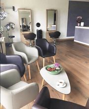 Haarschneiderei Corinna Oswald-Hoyer Bild 1