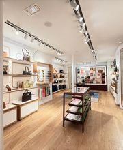 Longchamp image 11