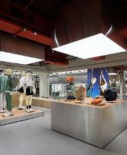 On Flagship Store Milan Vittorio Emanuele immagine 3