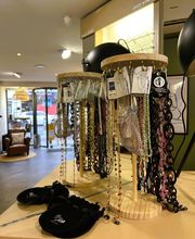 L'Opticien - Studio à Lunettes image 2