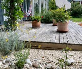 Die Mantis Gartenbau GmbH ist ein führender Anbieter im Bereich Gartenbau und Gartenpflege in Allschwil in Baselland und Basel. Seit der Gründung 2007 haben wir uns durch regelmässige Weiterbildungen zu einem kompetenten Partner im Gartenbau entwickelt. Wir teilen gerne unser Wissen und Fähigkeiten und sind dankbar für die treue Unterstützung unserer zahlreichen Stammkunden. Vertrauen Sie auf unsere professionellen Dienstleistungen und lassen Sie uns gemeinsam an Ihrem Garten arbeiten.