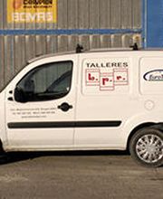 329097-talleres-bpr-furgoneta-blanca.jpg