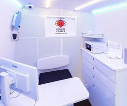 Opticien Mobile BREST Optical Center image 5