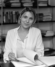 LAGARDE Emilie image 2