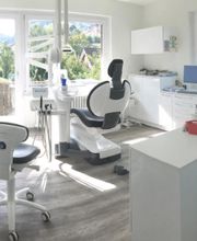 Zahnarztpraxis Dr. Schenk AG Bild 2