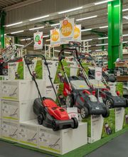 Mr.Bricolage Chaumont image 5