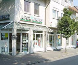 Aussenansicht der Baum Apotheke