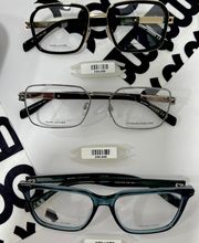 Optic 2000 image 1