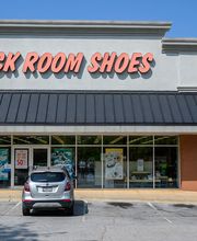 Exterior Shot of Store/Building (Wide Shot)