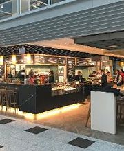 White Monkey Düsseldorf Airport Bild 1