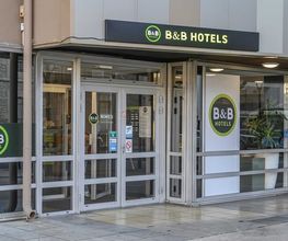 B&B HOTEL Nîmes Centre Arènes image 11