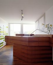 Jörg Schöllhammer, Zahnarztpraxis Bild 1