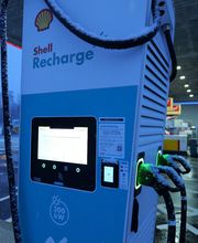 Shell Recharge Charging Station Bild 6
