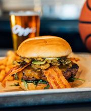 Oggi's Sports | Brewhouse | Pizza image 8