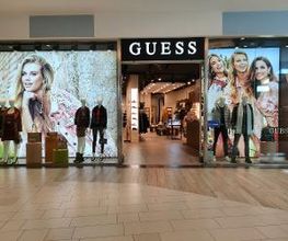 GUESS immagine 6