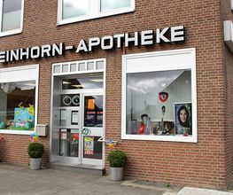 Aussenansicht der Einhorn-Apotheke