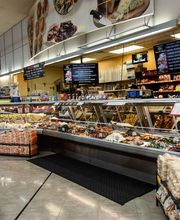 Holiday Farms Supermarket image 8