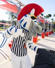 Sportys Express Car Wash image 12