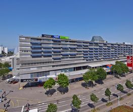 Shopping Center St. Jakob-Park Bild 3
