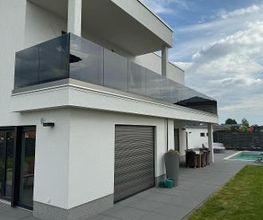 Glasbrüstung