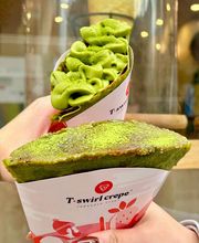 T-Swirl Crêpe image 15