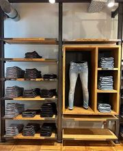 PME Legend Store Bild 17