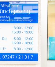 Dr. med. Stephanie Münchgesang Allgemeinmedizin / Anästhesiologie / Notfallmedizin Bild 6