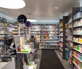 innenraum-amavita-apotheke-ilanz