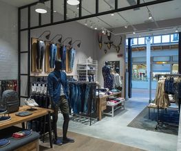 Tommy Jeans immagine 2