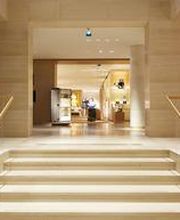 Louis Vuitton Paris Montaigne