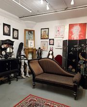 Wild Hare Salon and Gallery image 8