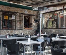 meson-el-caserio-terraza-02.jpg